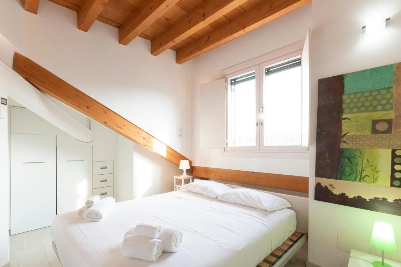 Mansarda Cola Apartment Milan Exterior photo